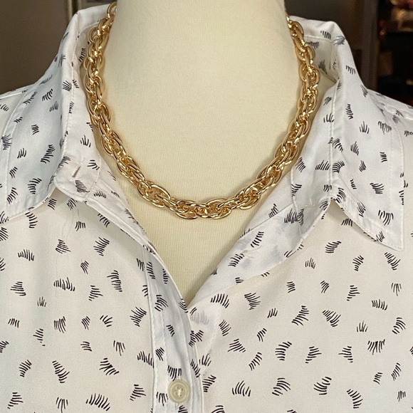 NWOT Ann Taylor LOFT Semi Sheer White Blouse with Black Print - Picture 3 of 8